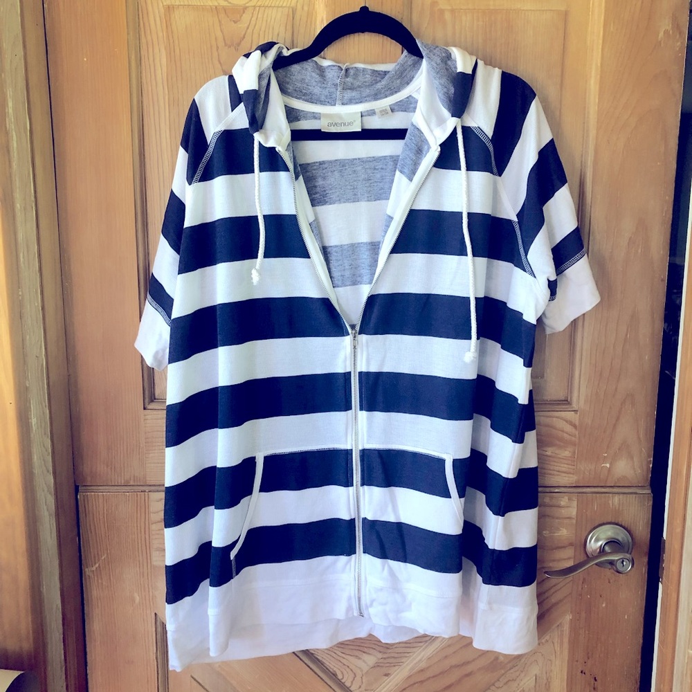 Navy Blue & White AVENUE Zippered Sweatshirt sz 26/28